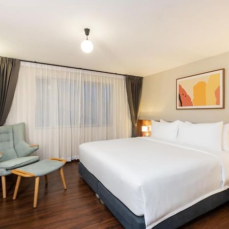 Arck Hotel Bangkok Bagian luar foto